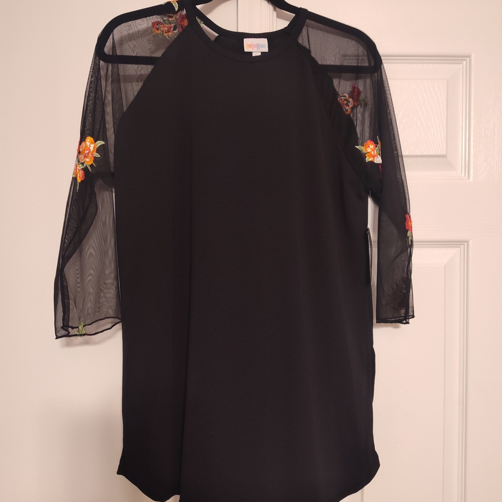 LuLaRoe Randy Women's Black Top w/Floral Embroidery on Mesh Sleeves. Size Large.